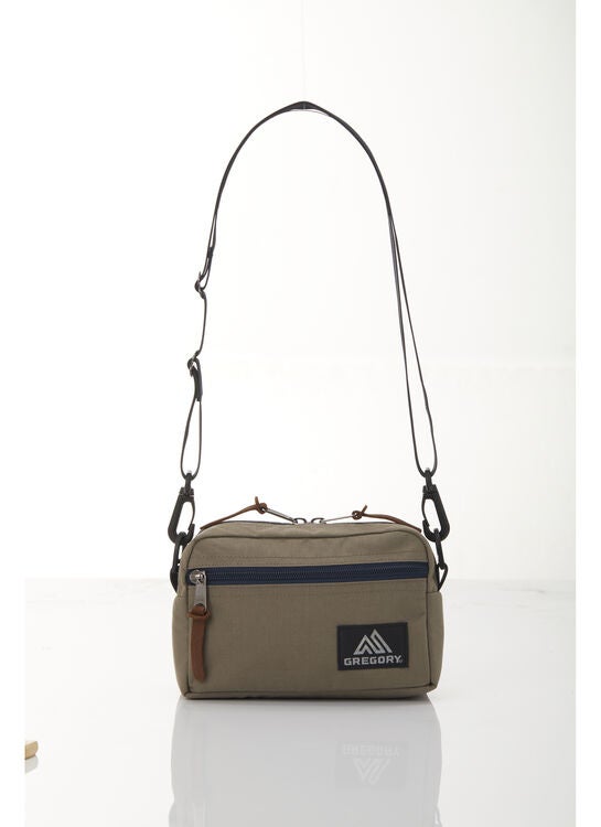 クラシックバッグ パデッドショルダーポーチS