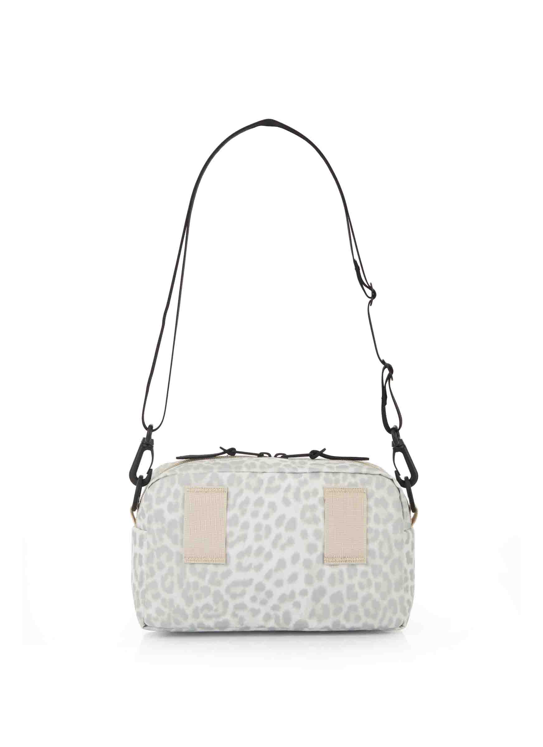 CLASSIC BAGS パデッドショルダーポーチM