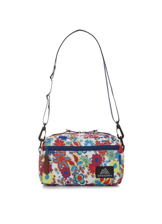 クラシックバッグ パデッドショルダーポーチM