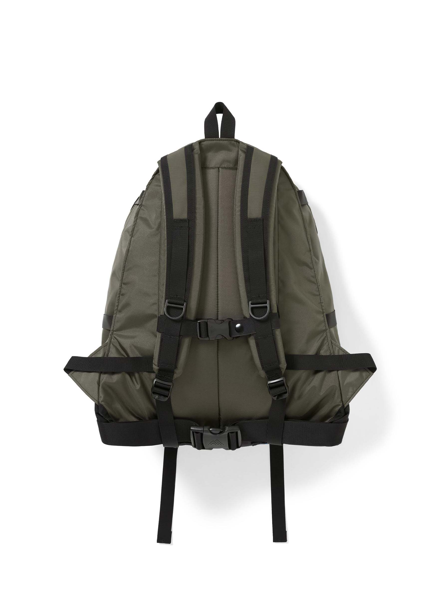 CLASSIC DAY【thisisneverthat】 デイアンドハーフパック