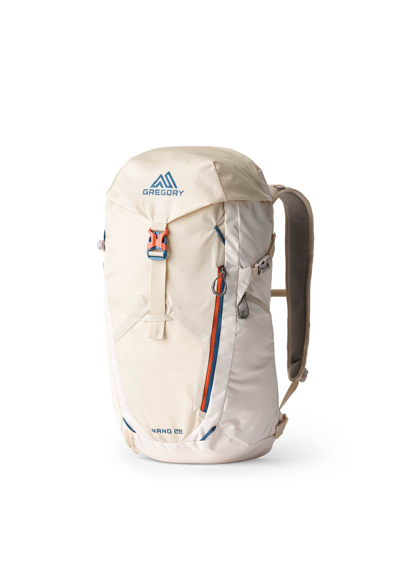 ESSENTIAL HIKINGナノ28