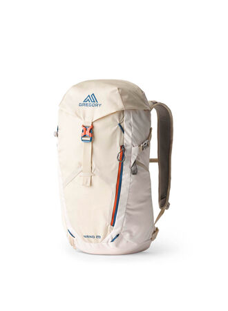 ESSENTIAL HIKINGナノ28