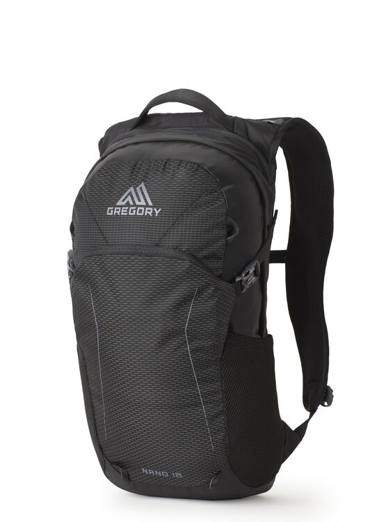 ESSENTIAL HIKING ナノ18