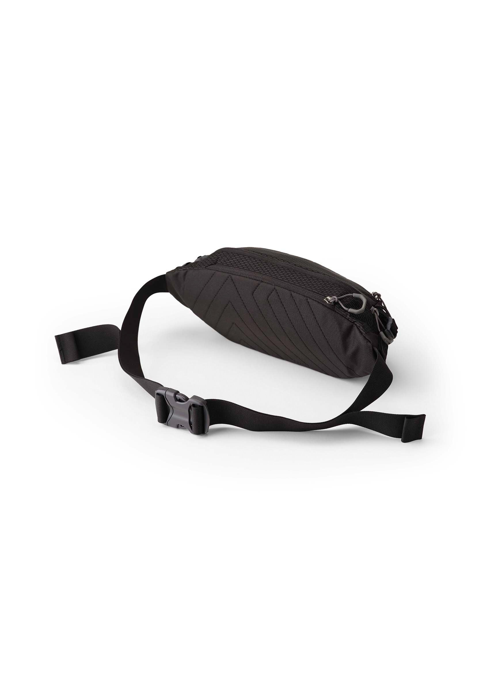 ESSENTIAL HIKING ナノウエストパック