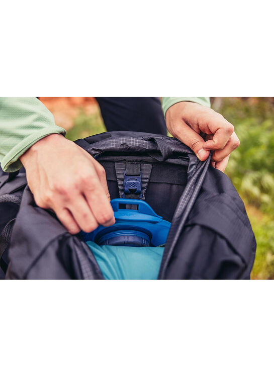 TRAILFLEX スタウト70