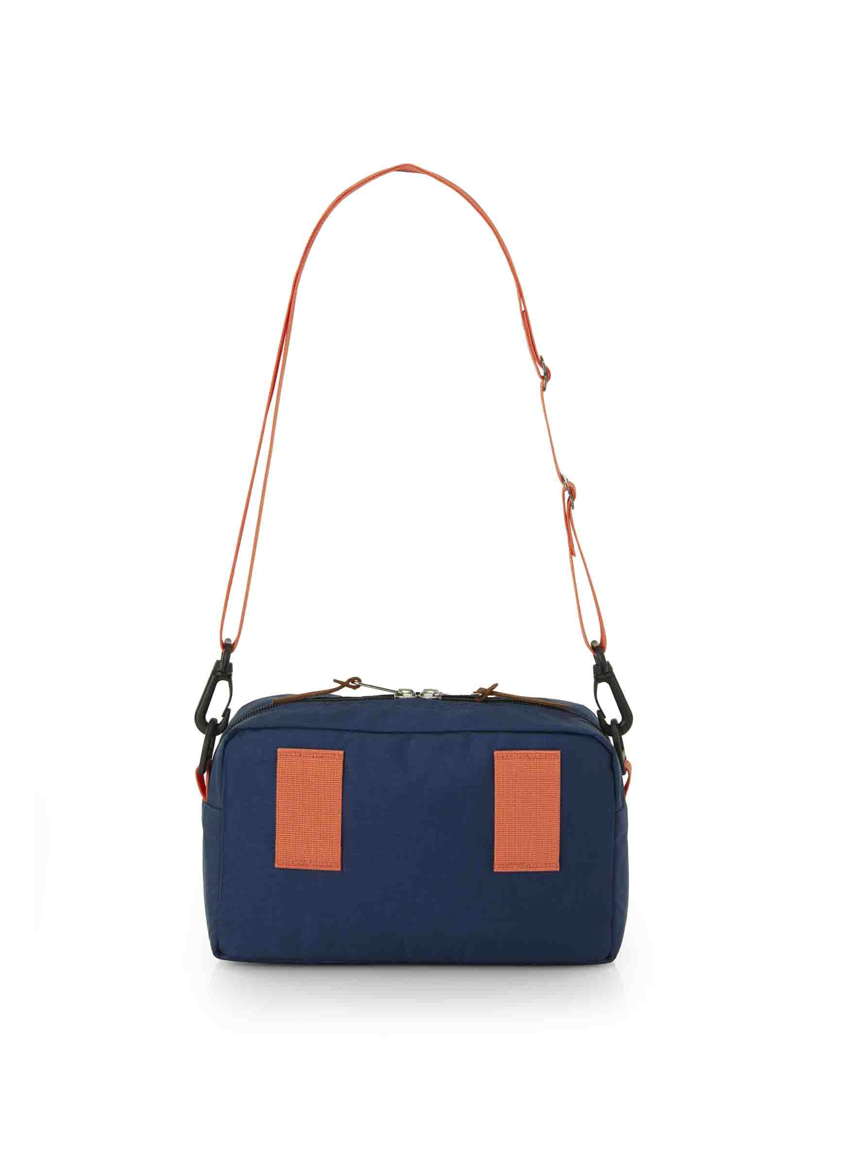 CLASSIC BAGS パデッドショルダーポーチM