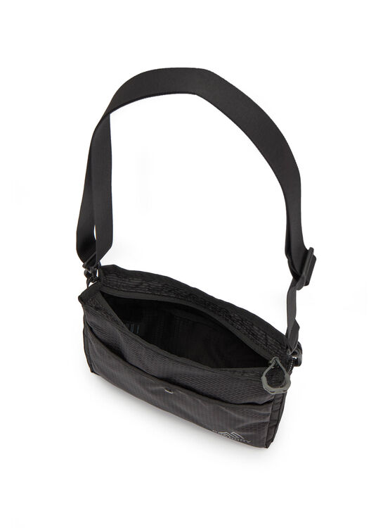 ESSENTIAL HIKING ナノサコッシュ