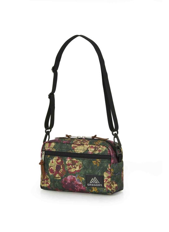 クラシックバッグ パデッドショルダーポーチM