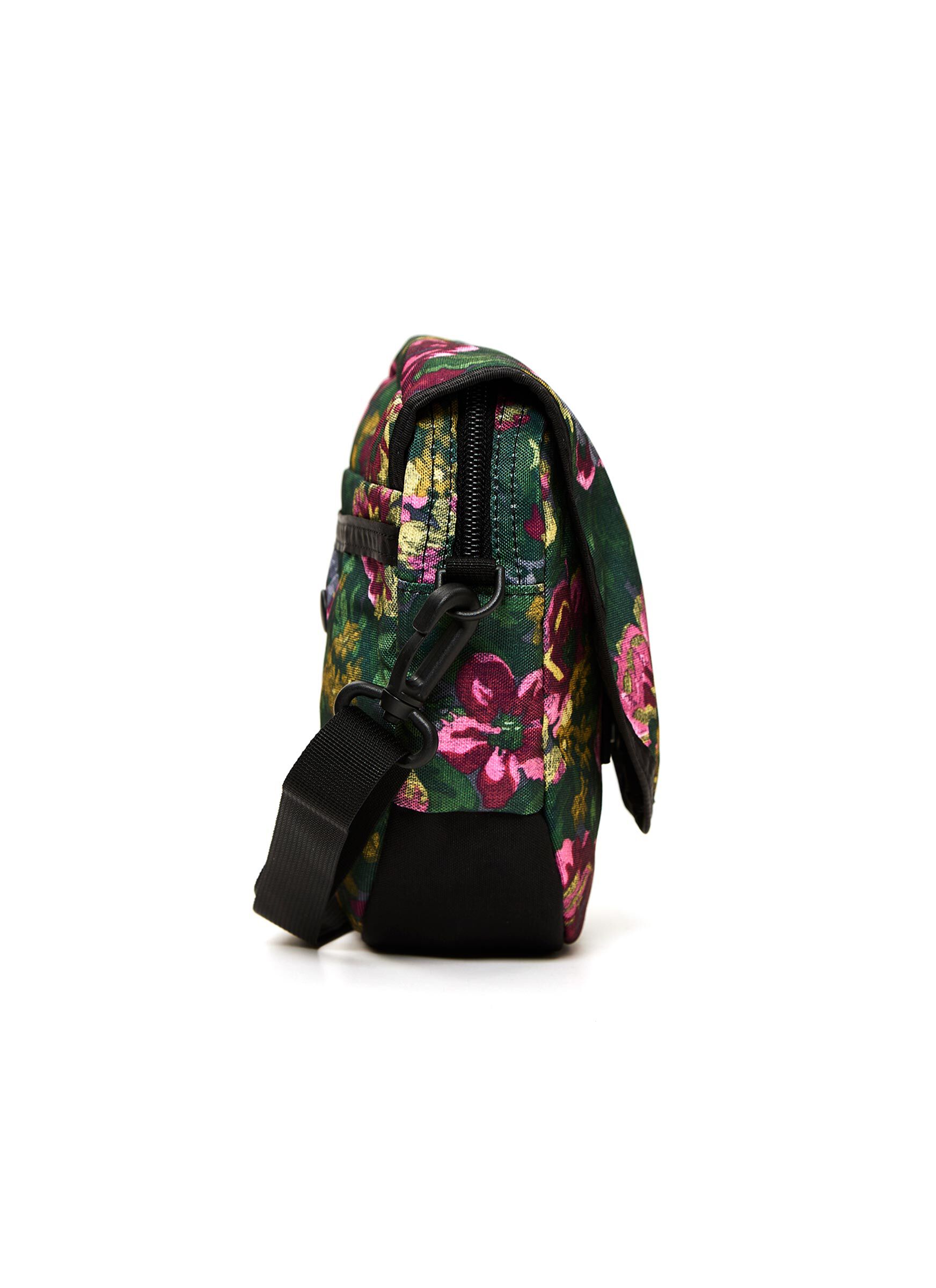 CLASSIC BAGS ラフィンショルダー