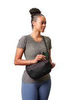 ESSENTIAL HIKING ナノショルダーバッグ