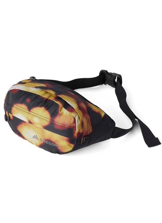 ESSENTIAL HIKING ナノウェストパック