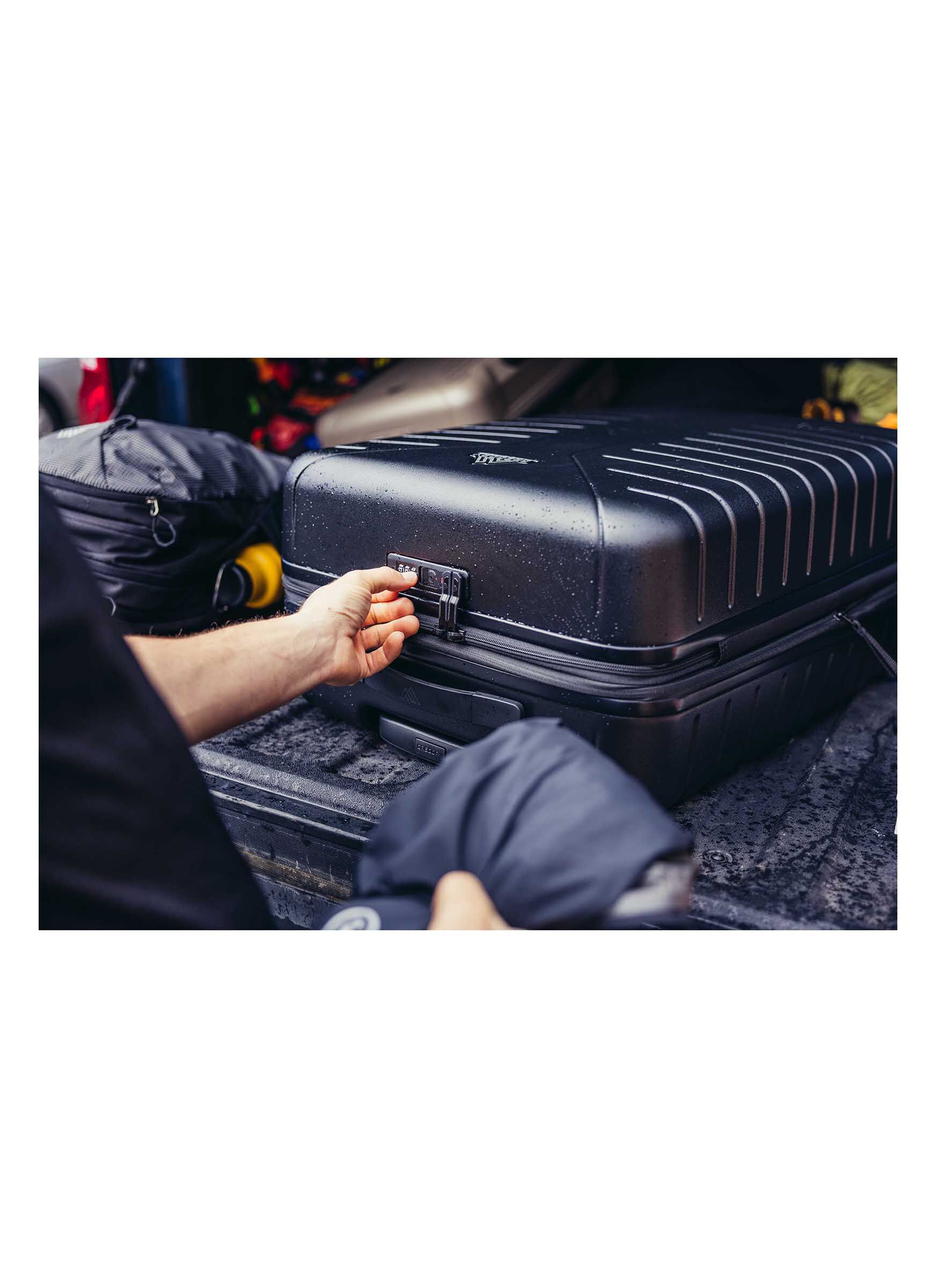 DIVIDE ROLLERS クアドロインターナショナルキャリーオン