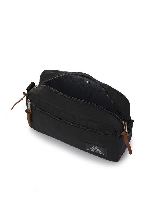 CLASSIC BAGS パデッドショルダーポーチM