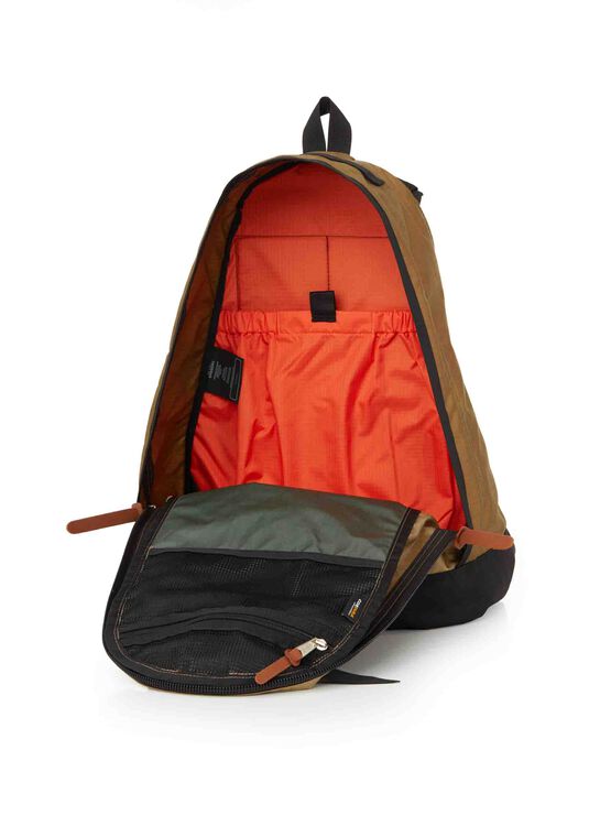 CLASSIC DAY デイパック