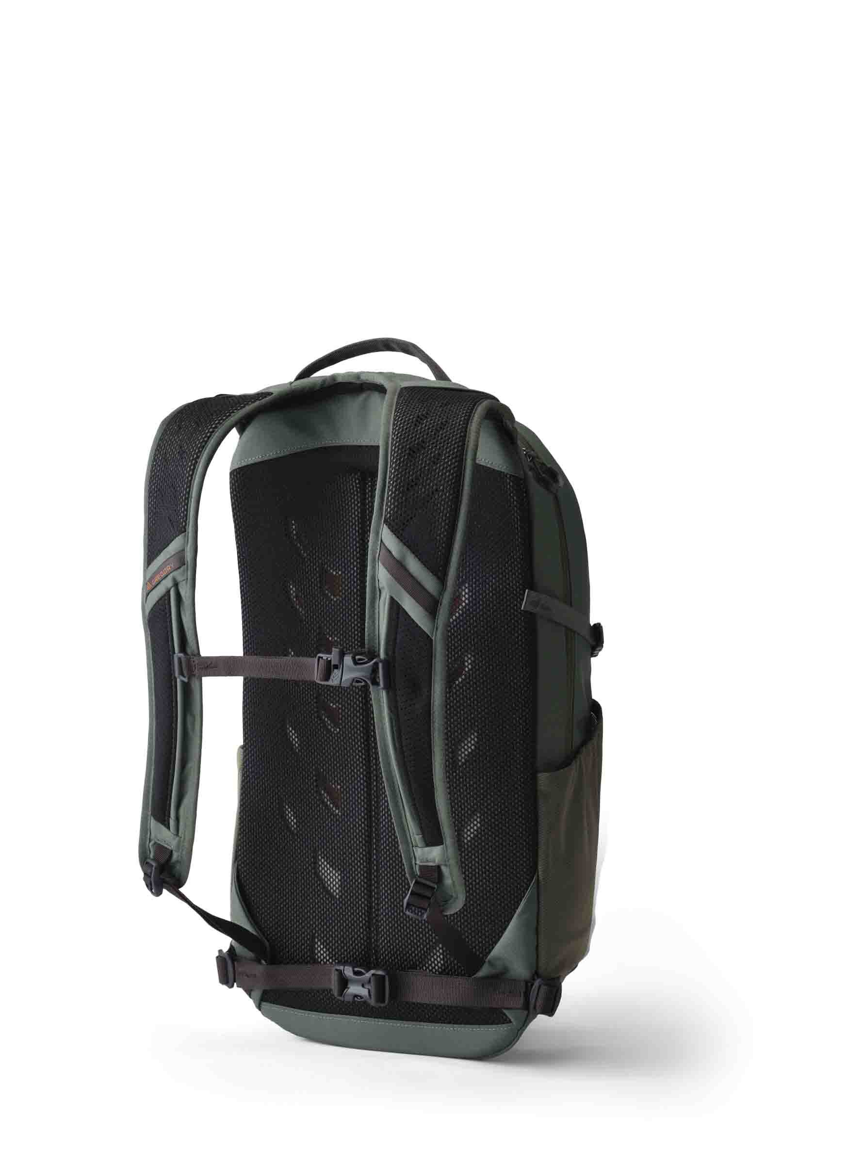 エッセンシャルハイキング ナノ20