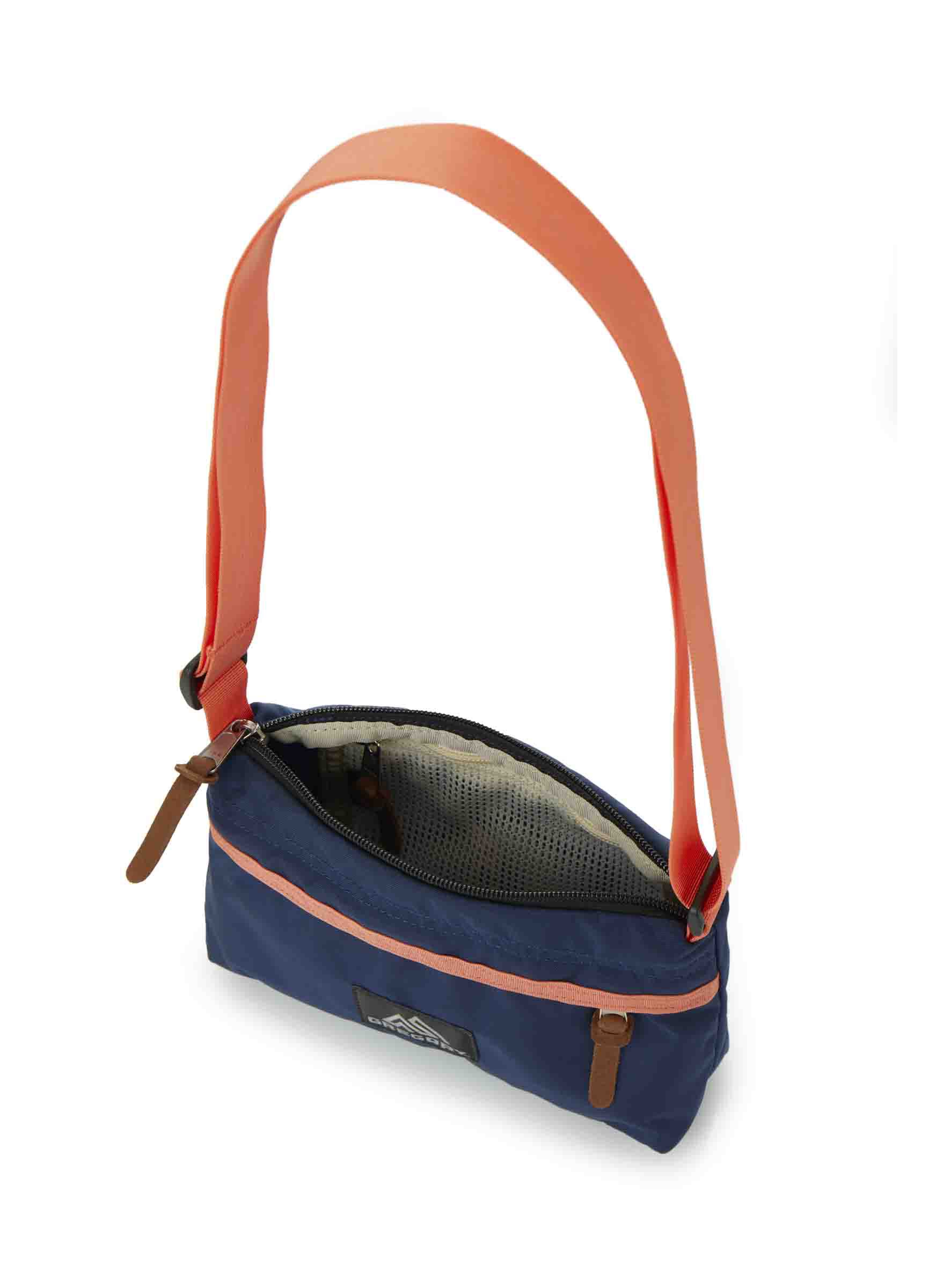 CLASSIC BAGS エンベロップショルダー