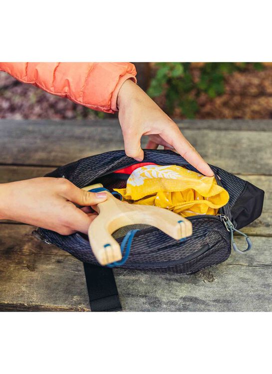 ESSENTIAL HIKING ナノウエストパックミニ