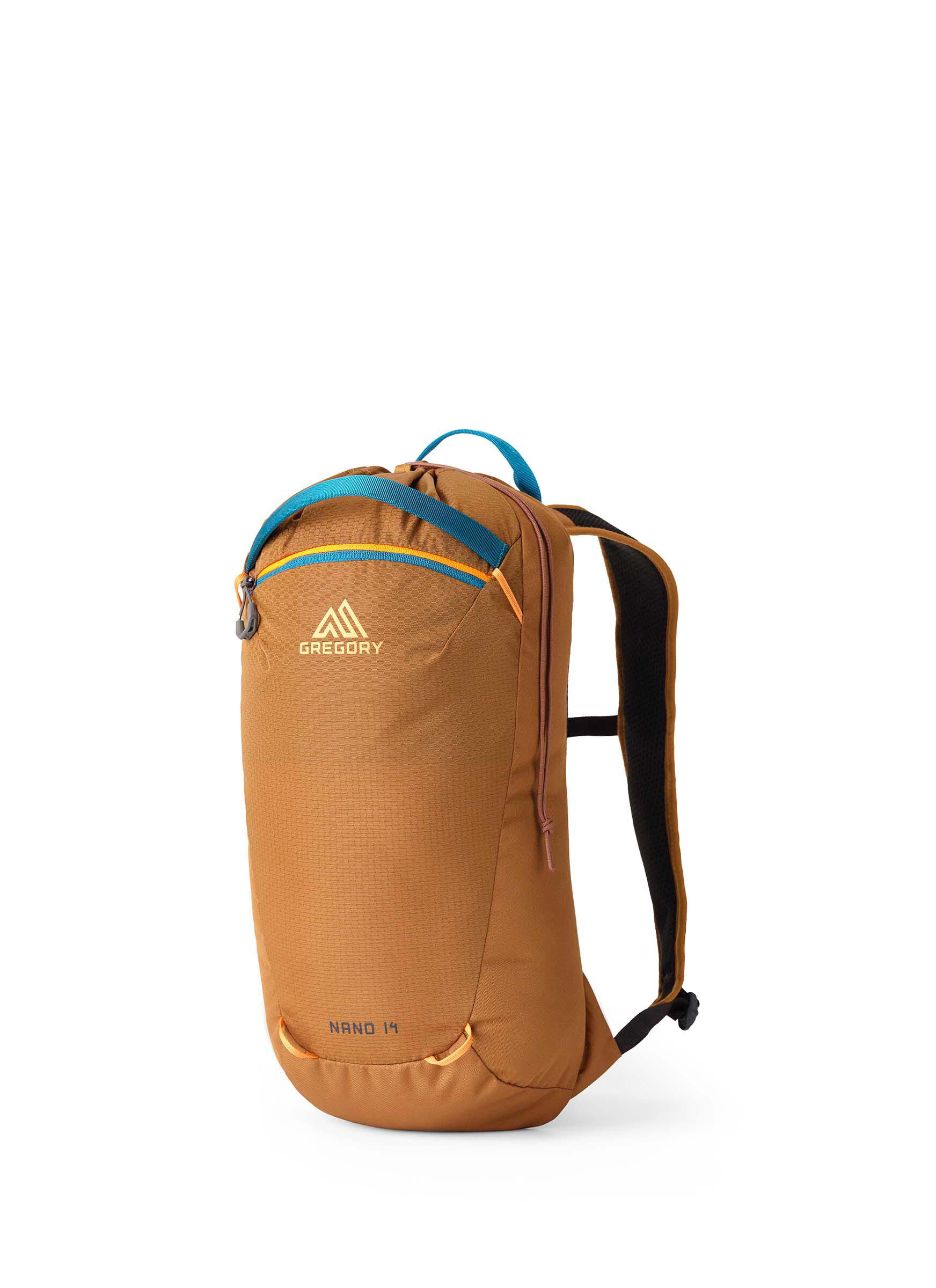 ESSENTIAL HIKINGナノ14