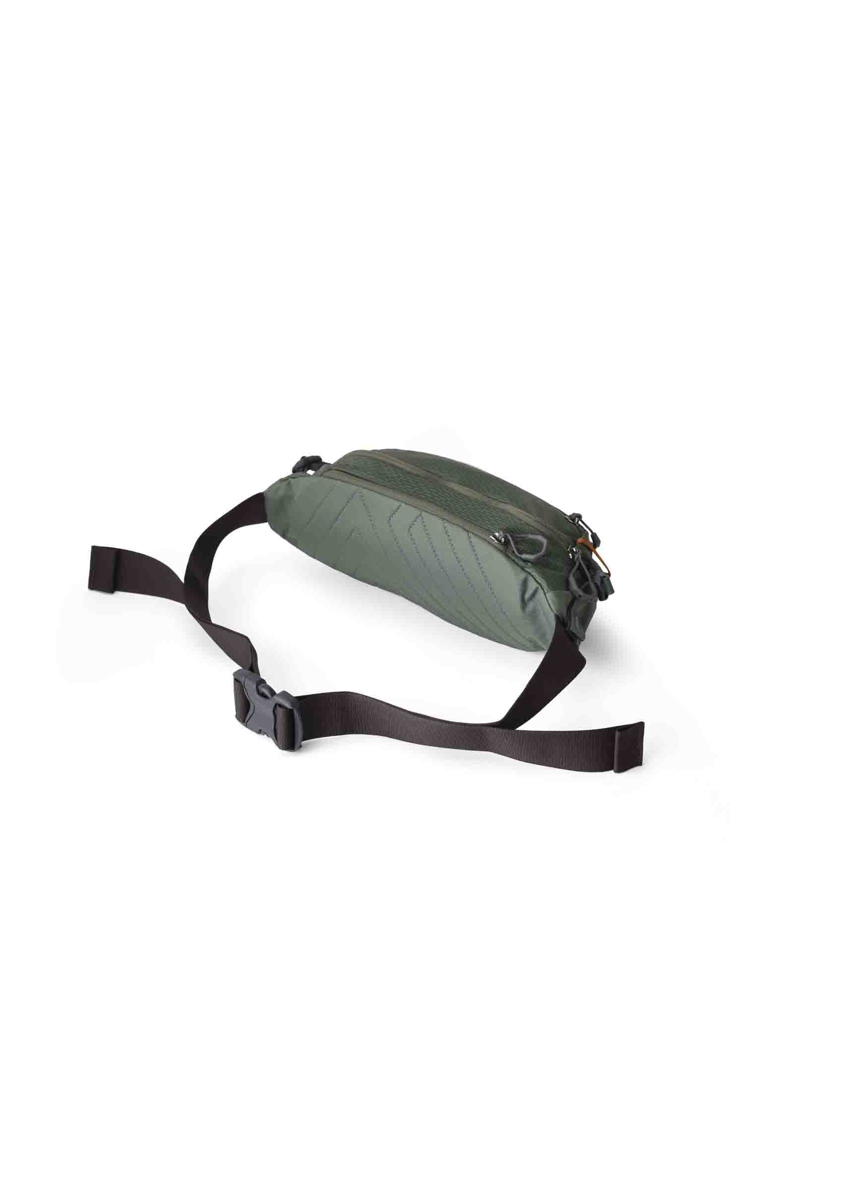 エッセンシャルハイキング ナノウエストパック