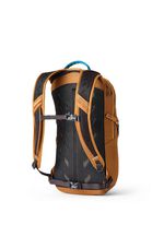ESSENTIAL HIKINGナノ18