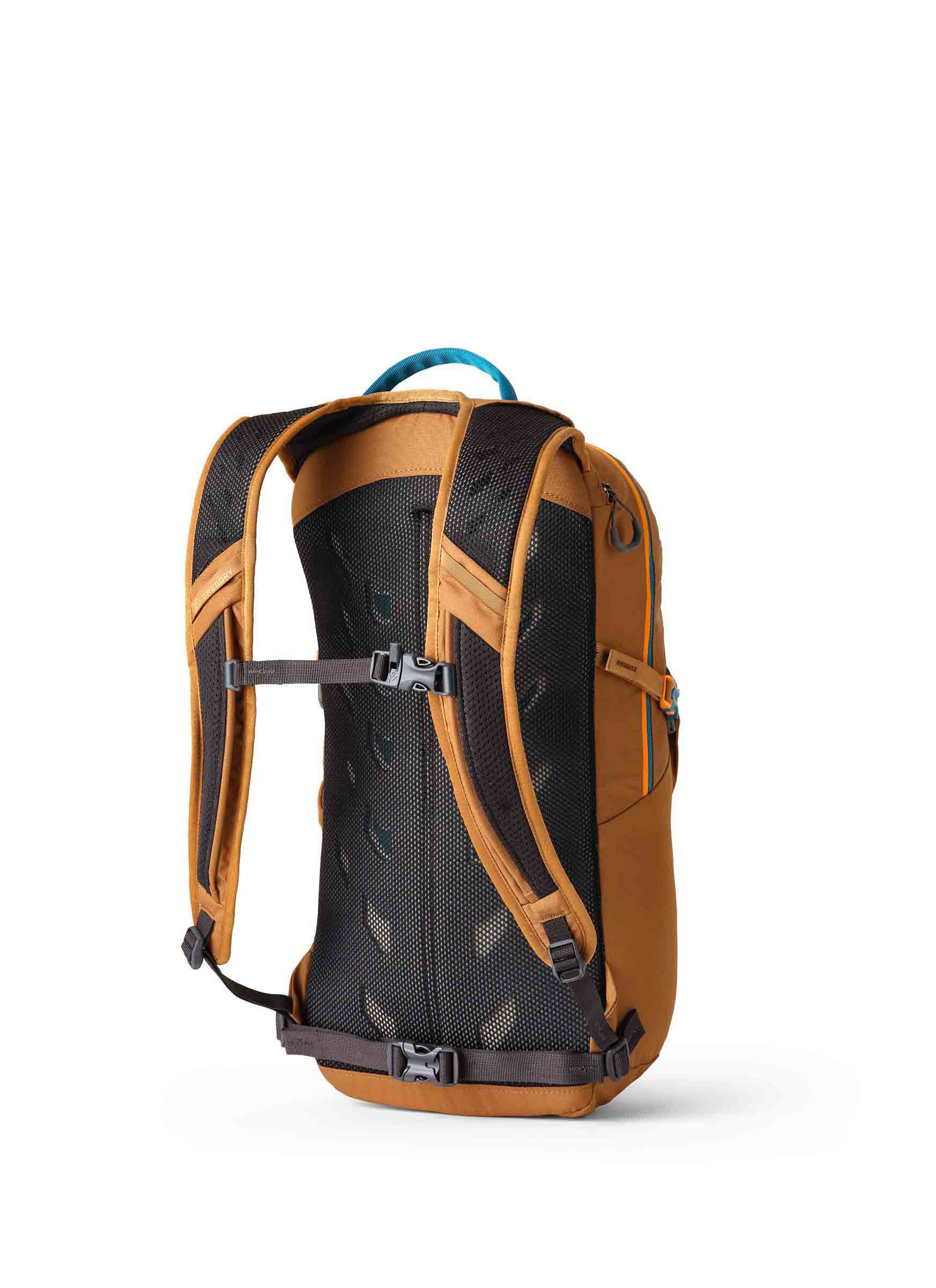 ESSENTIAL HIKINGナノ18