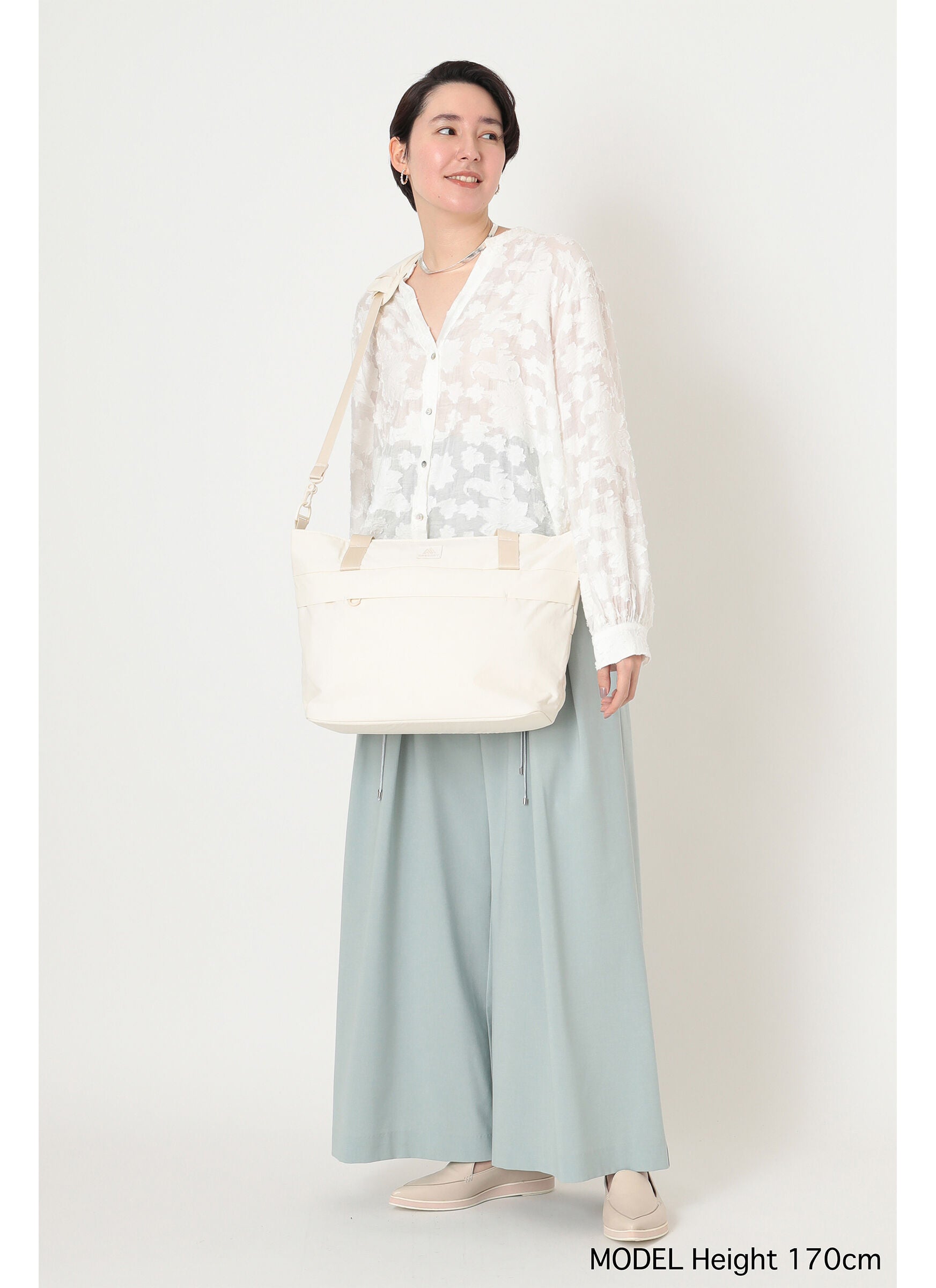 スージーとなります スージートート アイボリーホワイト | グレゴリー公式オンラインストア