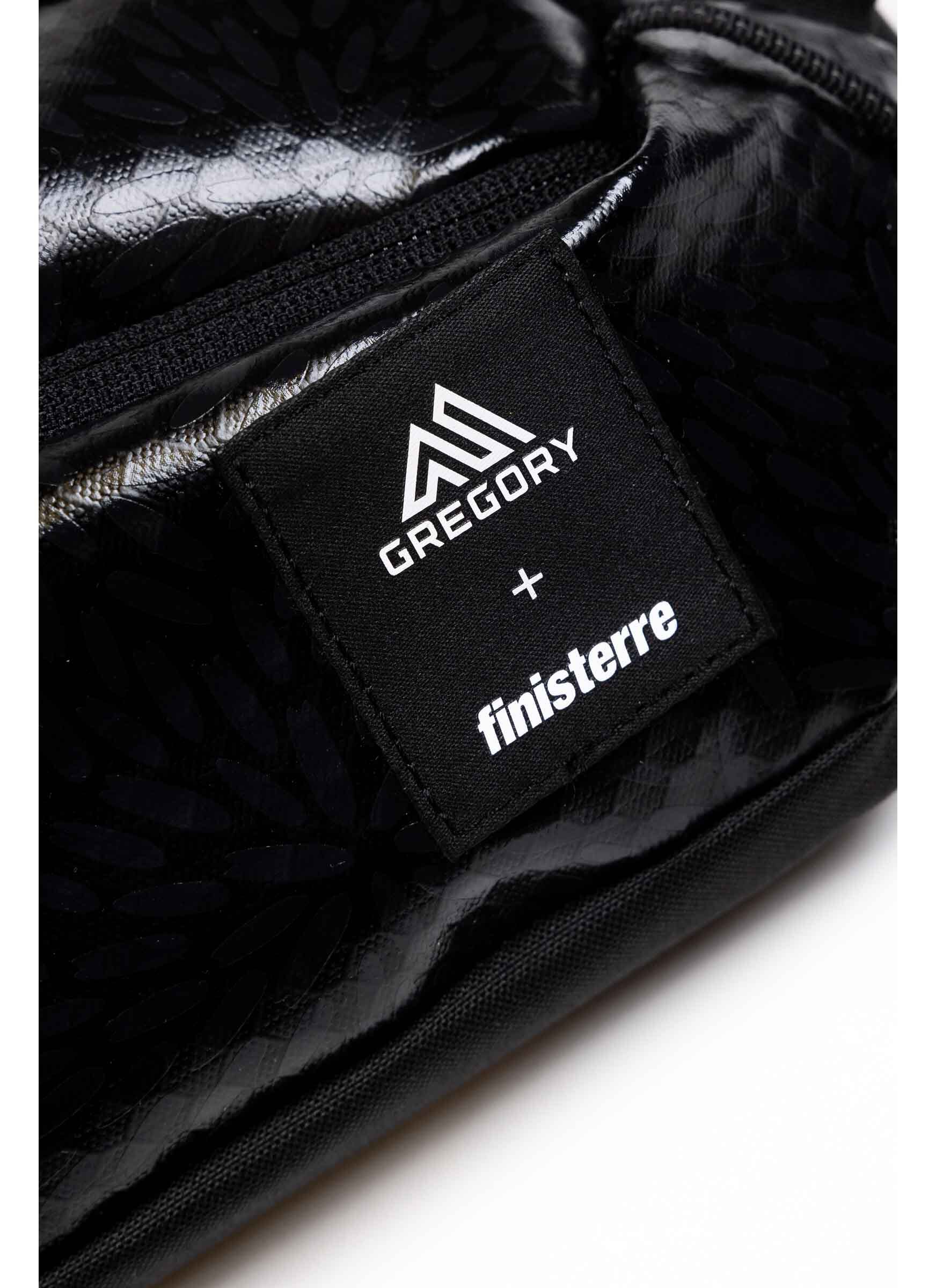 ESSENTIAL HIKING ナノウエストパック