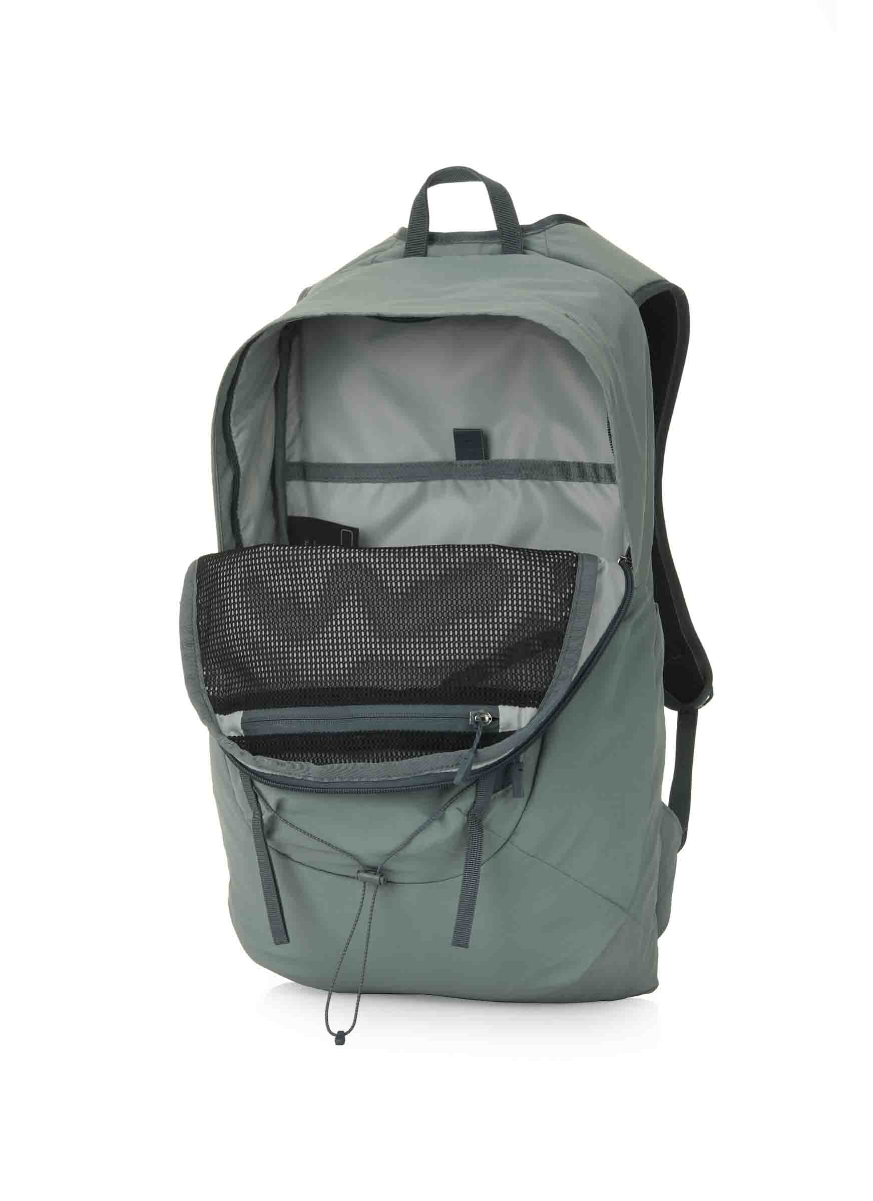 AEROLITE エアロライトバックパック22