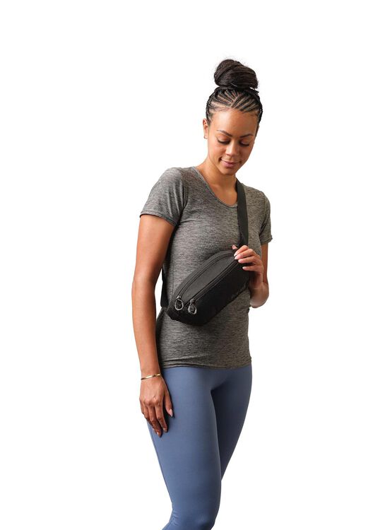 ESSENTIAL HIKINGナノウエストパックミニ