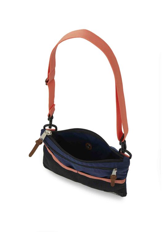 CLASSIC ACC クラシックサコッシュM