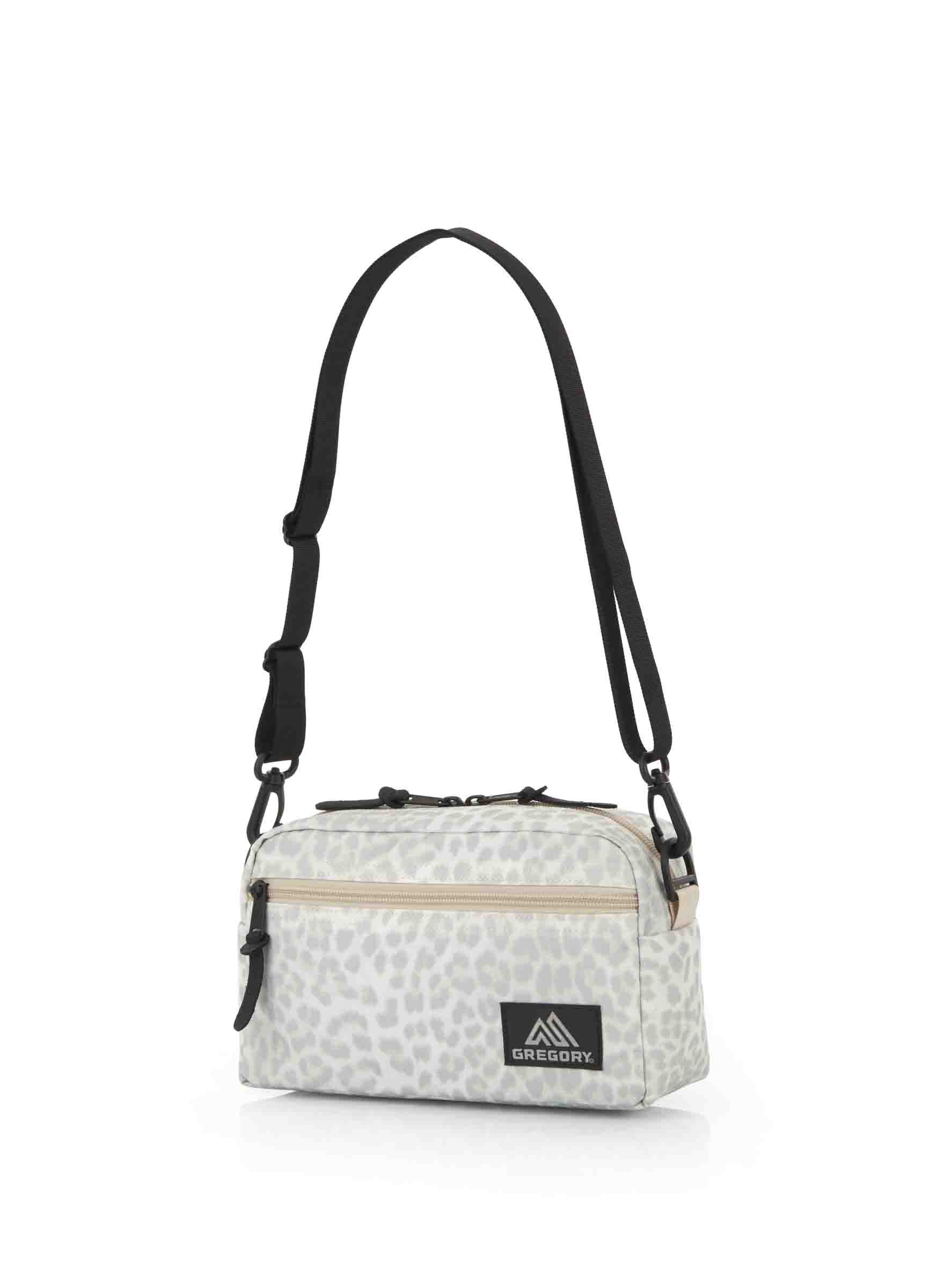 CLASSIC BAGS パデッドショルダーポーチM