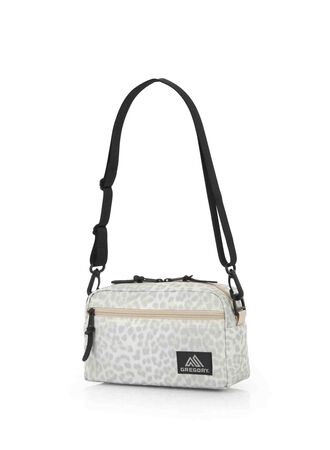 CLASSIC BAGS パデッドショルダーポーチM CLASSIC BAGS パデッドショルダーポーチM