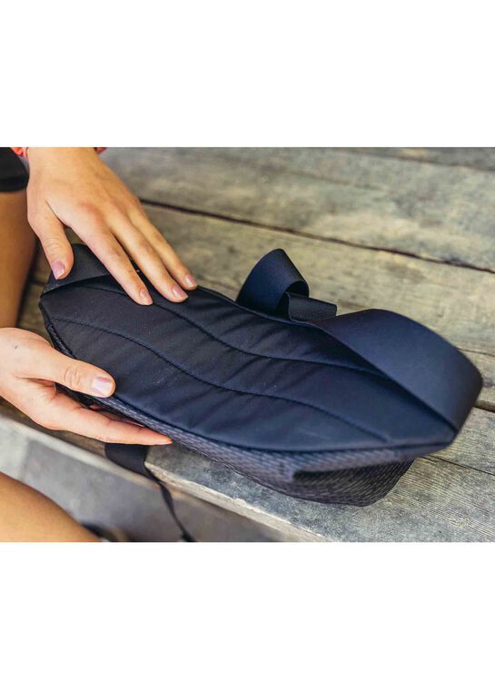 ESSENTIAL HIKING ナノウエストパックミニ