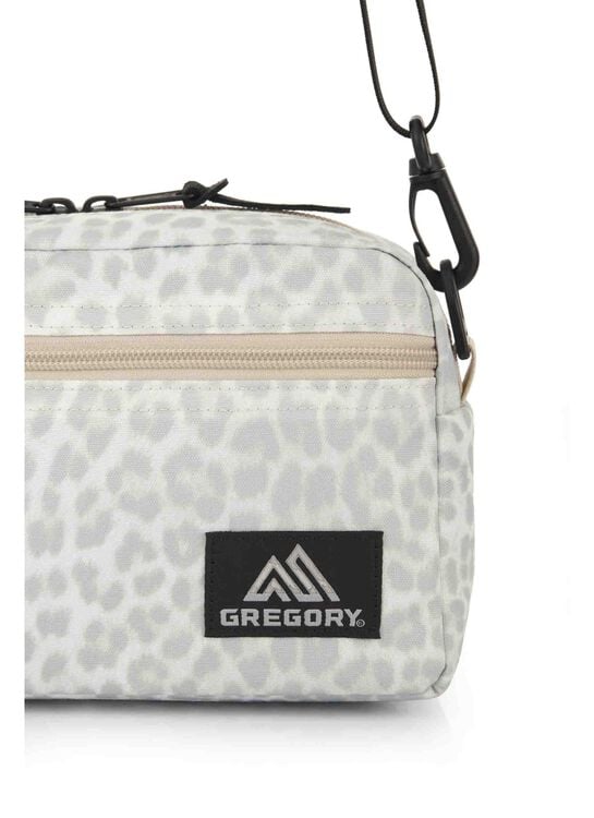 CLASSIC BAGS パデッドショルダーポーチM