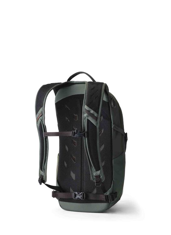 エッセンシャルハイキング ナノ18