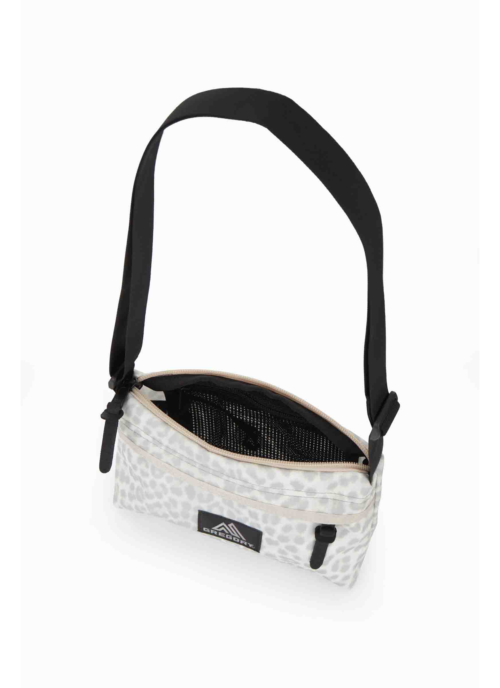 CLASSIC BAGS エンベロップショルダー