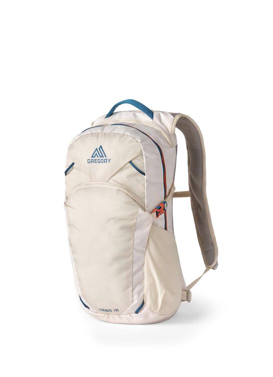 ESSENTIAL HIKINGナノ18