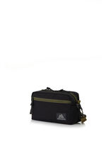 CLASSIC BAGS パデッドショルダーポーチM