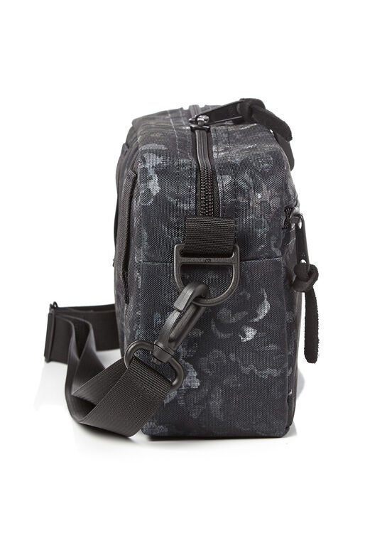 CLASSIC BAGS パデッドショルダーポーチM