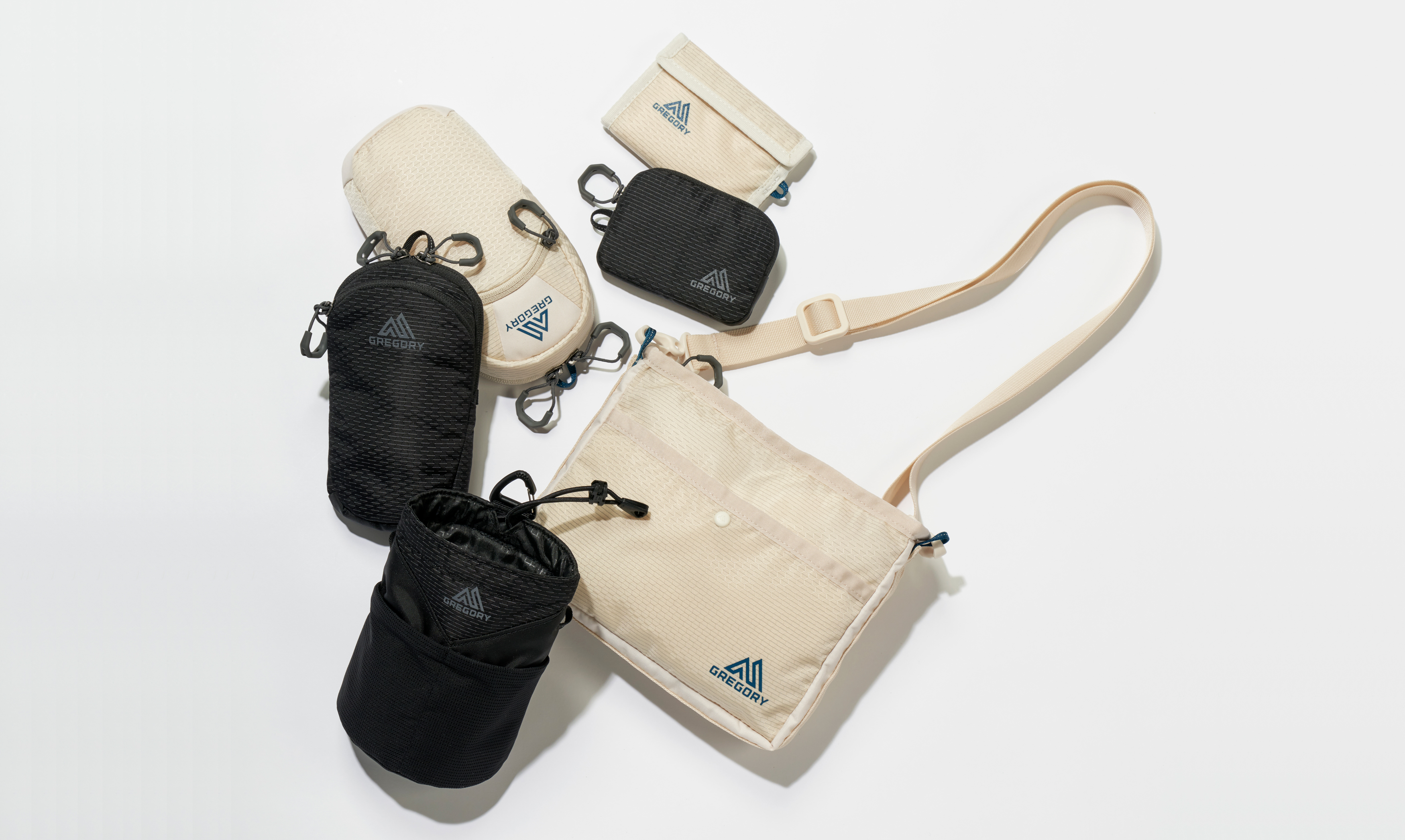 ESSENTIAL HIKING ナノウォーターボトルケース