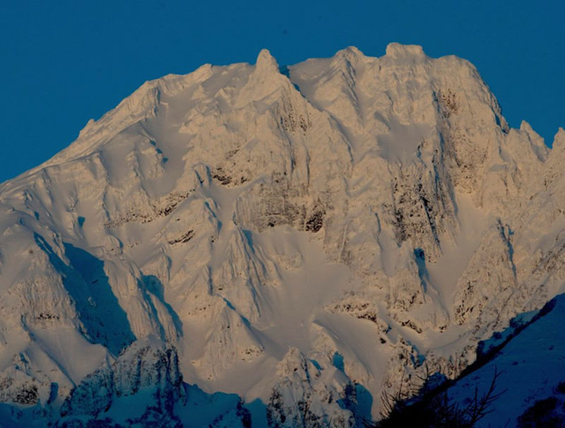 FIELD REPORT：利尻岳アルパインクライミング&スキー